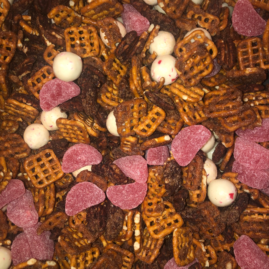 Reindeer Poop Snack Mix – Chocolate Peppermint Holiday Treat