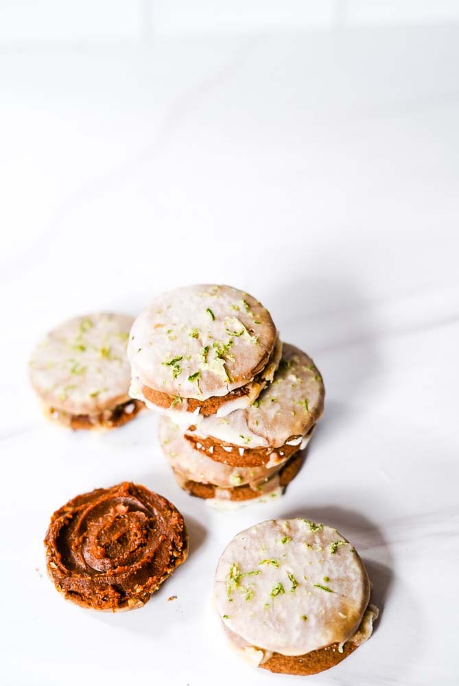 Tequila Lime Alfajores (16 Pack) – Citrus & Dulce de Leche Cookies