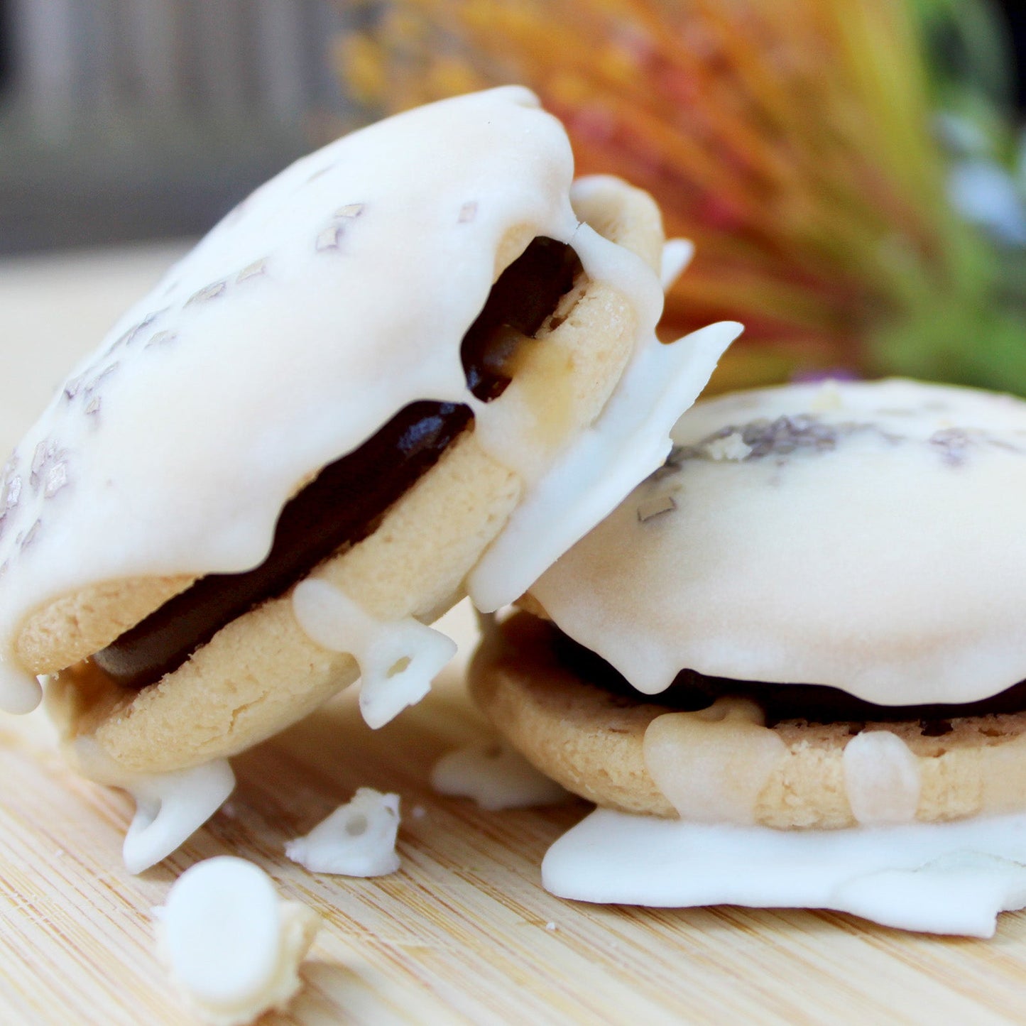 Tequila Lime Alfajores (16 Pack) – Citrus & Dulce de Leche Cookies